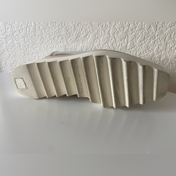 Stella McCartney Silver Vegan Patent Leather Low Top Wedge Sneakers - Picture 8 of 9